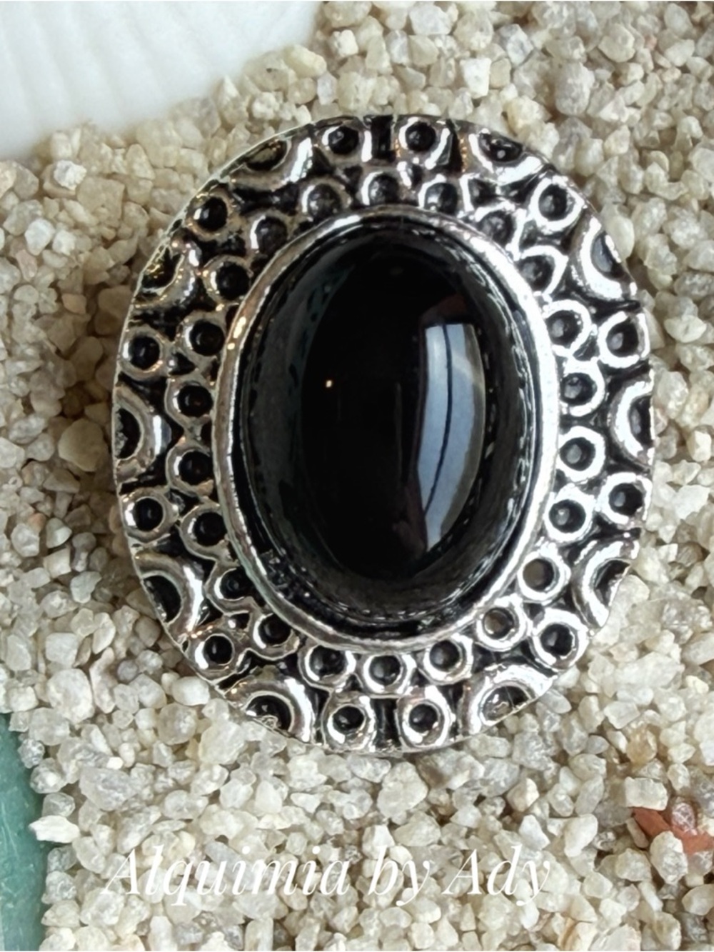 Alquimia Black Onyx Oval Ring with Silver-Tone Filigree